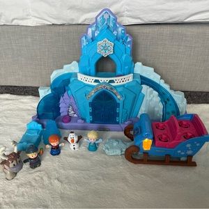Little People Frozen Castle and Sleigh